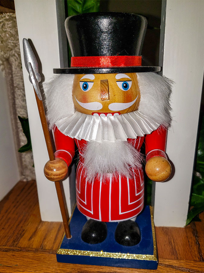 Beef Eater Nutcracker