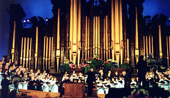 Bill conducts Tabernacle Choir, 1995