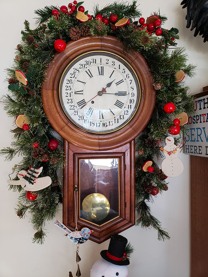 Kitchen clock